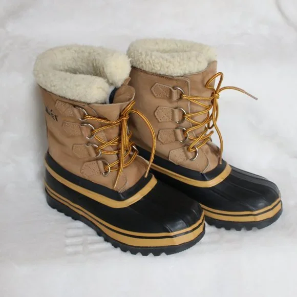 REI Women's Snow Hiking Boots Size 7 - Picture 1 of 12